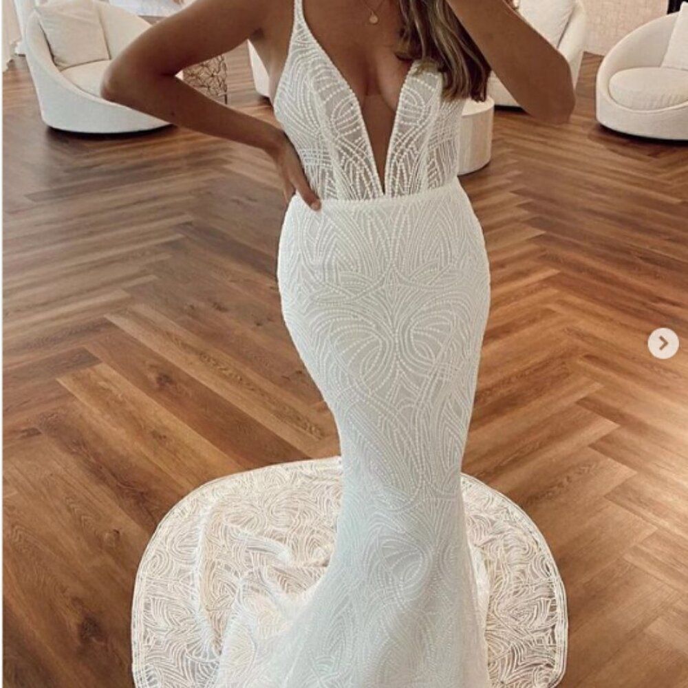 Made with Love Scottie V2 Wedding Gown Dress Size 12